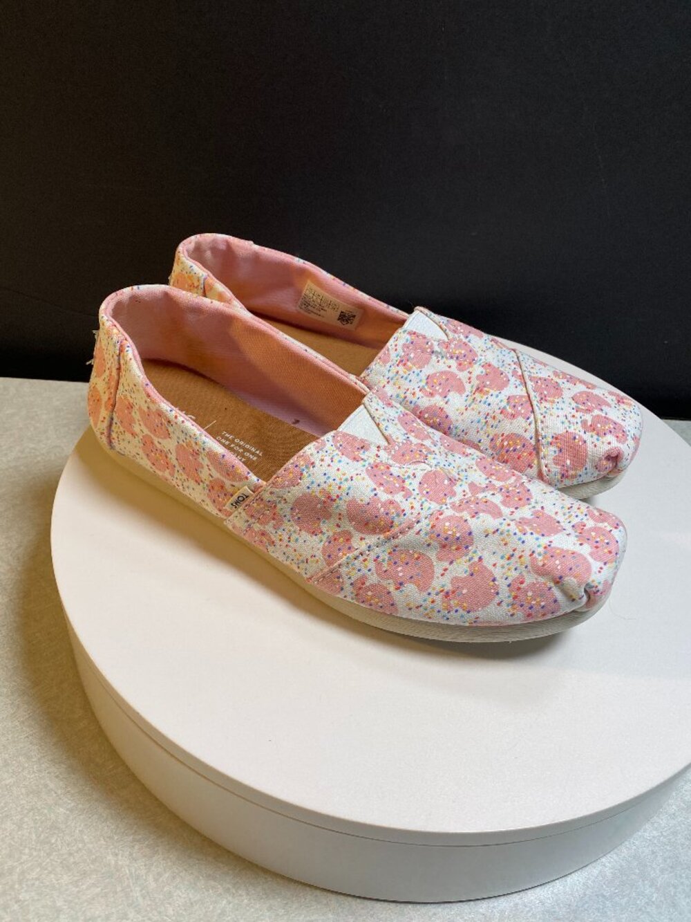 TOMS Pink Pig Print Canvas Slip-On Flats Women's Size 7 Casual Shoes